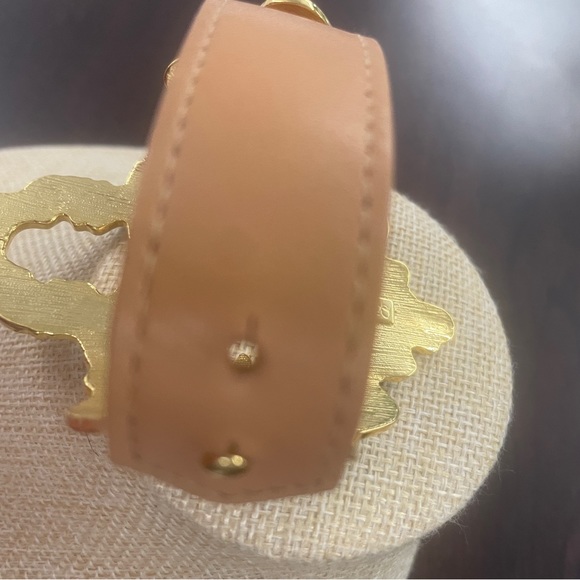 NWOT Neiman Marcus Statement Bracelet With Leather Strap - Picture 5 of 5